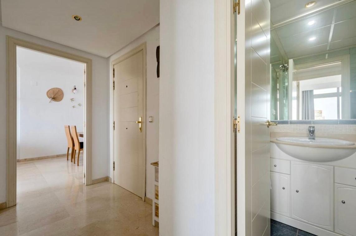Apartamento Relax Sol De Бенидорм Екстериор снимка
